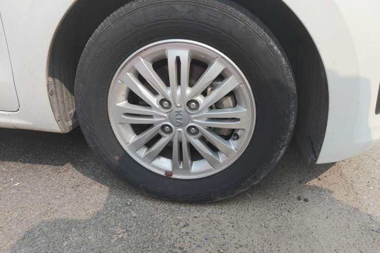 Used Kia Pegas 2020 1.4L Automatic Comfort Version with Sunroof Right Front Wheel Hub