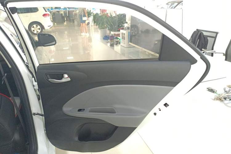 Used Kia Pegas 2020 1.4L Automatic Comfort Version with Sunroof Right Rear Door Interior