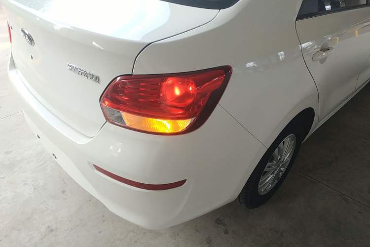 Used Kia Pegas 2020 Revised Version 1.4L Automatic Comfortable with Sunroof Right Rear Taillight