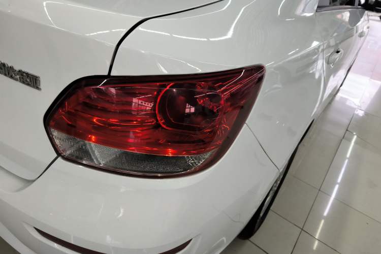 Used Kia Pegas 2020 Revised Version 1.4L Automatic Comfortable with Sunroof Right Rear Taillight
