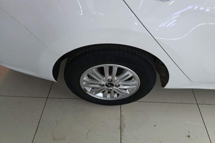 Used Kia Pegas 2020 1.4L Automatic Elite Connect Edition Right Rear Wheel Hub