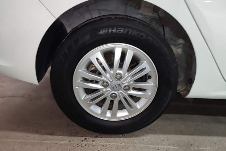 Used Kia Pegas 2020 Revised Version 1.4L Automatic Comfortable with Sunroof Right Rear Wheel Hub