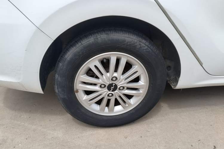 Used Kia Pegas 2020 Revised Version 1.4L Automatic Comfortable with Sunroof Right Rear Wheel Hub
