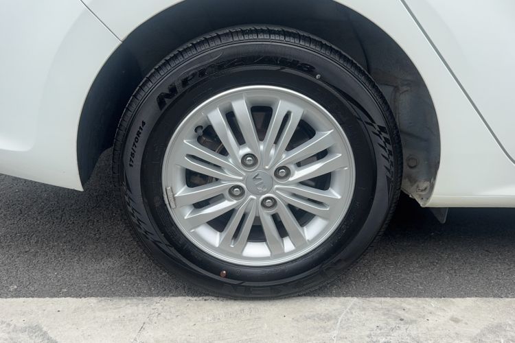 Used Kia Pegas 2020 1.4L Automatic Comfort Version with Sunroof Right Rear Wheel Hub