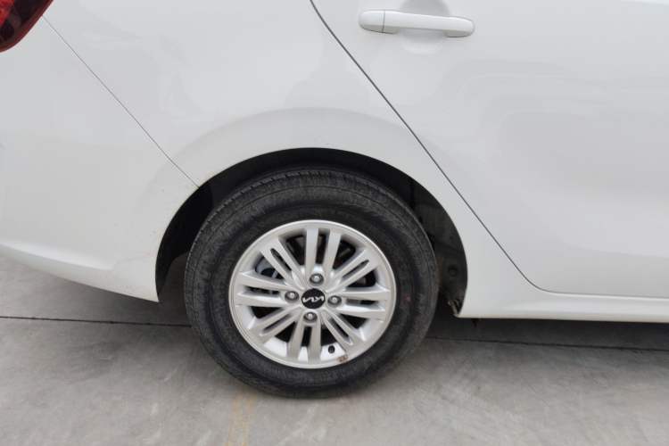 Used Kia Pegas 2020 Revised Version 1.4L Automatic Comfortable with Sunroof Right Rear Wheel Hub