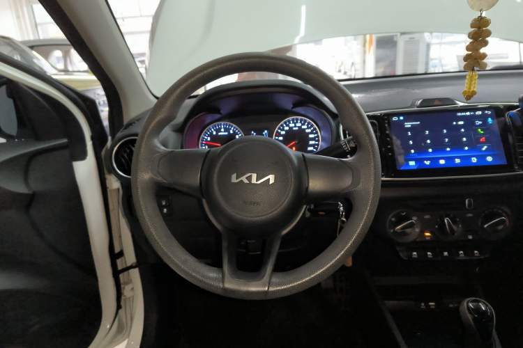 Used Kia Pegas 2020 Revised Version 1.4L Automatic Comfortable with Sunroof Steering Wheel