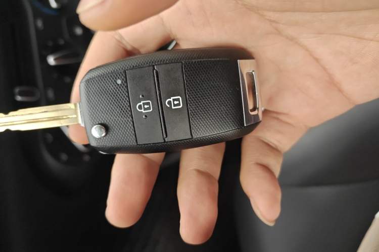Used Kia Pegas 2020 Revised Version 1.4L Automatic Comfortable with Sunroof Vehicle Key