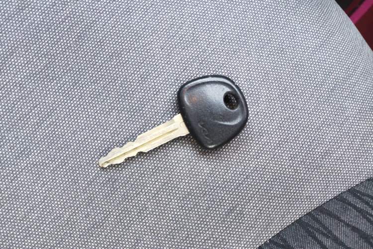 Used Kia Pegas 2020 Revised Version 1.4L Automatic Comfortable with Sunroof Vehicle Key