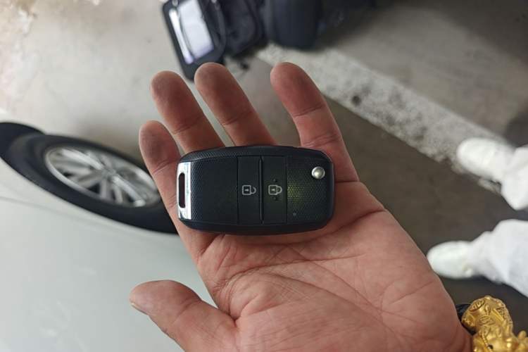 Used Kia Pegas 2020 Revised Version 1.4L Automatic Comfortable with Sunroof Vehicle Key