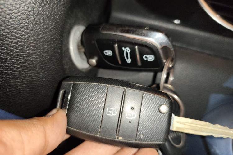 Used Kia Pegas 2020 Revised Version 1.4L Automatic Comfortable with Sunroof Vehicle Key