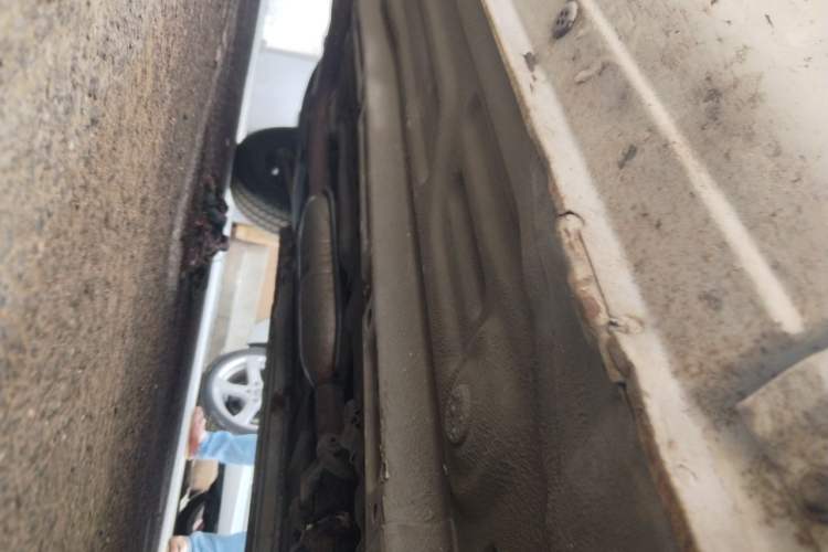 Used Kia Pride 2004 1.3L MT Chassis Front Right