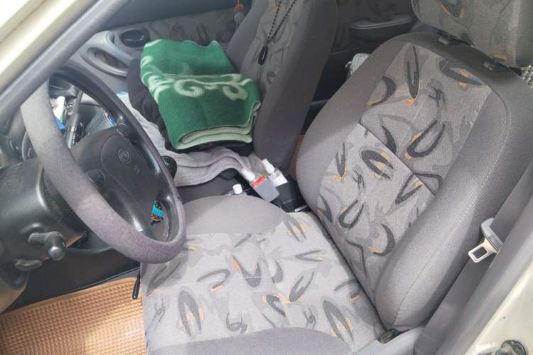 Used Kia Pride 2004 1.3L MT Left Front Seat