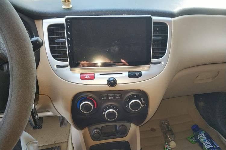 Used Kia Rio 2007 1.4L MT GL Audio And AC Panel