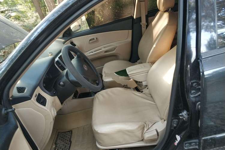 Used Kia Rio 2007 1.4L MT GL Left Front Seat