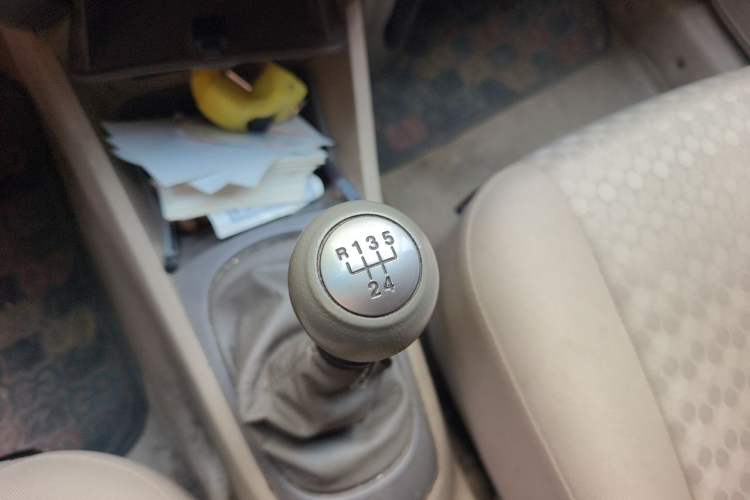 Used Kia Rio 2007 1.4L MT GLS Gear Lever