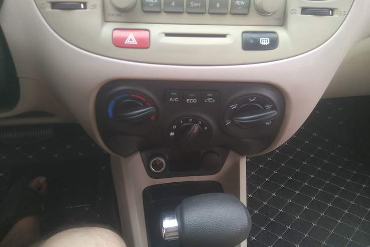 Used Kia Rio 2007 1.4L AT GL AC Panel