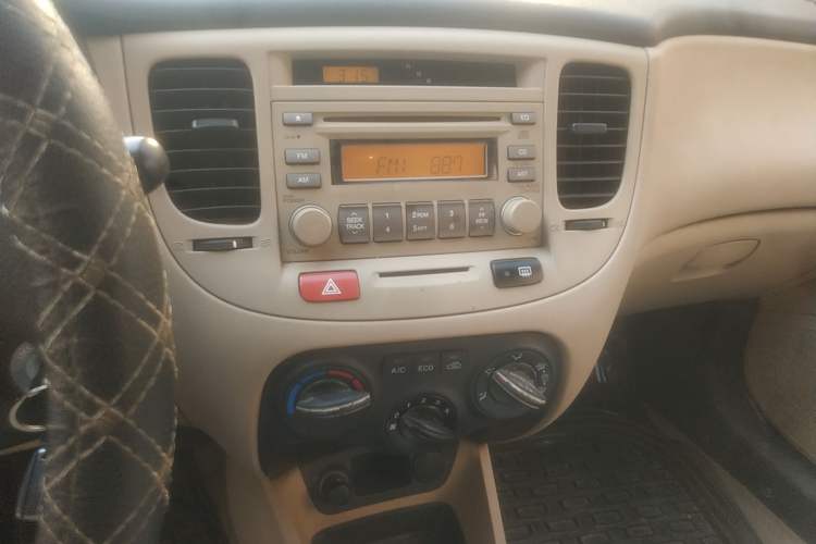Used Kia Rio 2007 1.4L Manual Transmission Audio And AC Panel