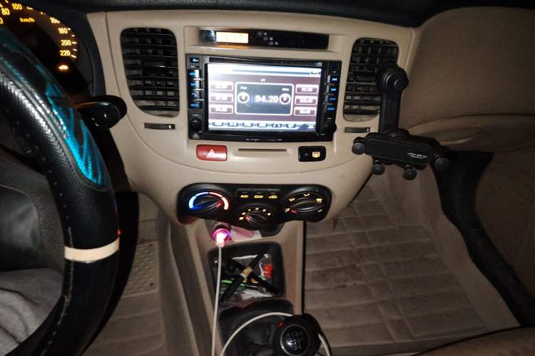Used Kia Rio 2007 1.4L MT GL Audio And AC Panel