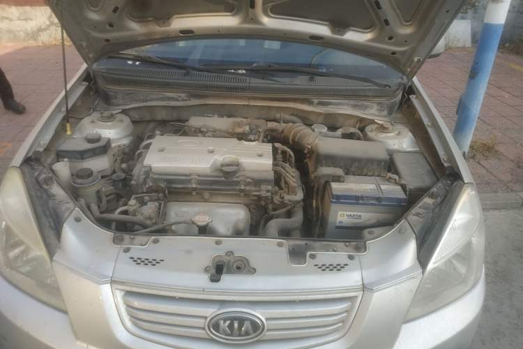 Used Kia Rio 2007 1.4L Manual Transmission Engine Bay