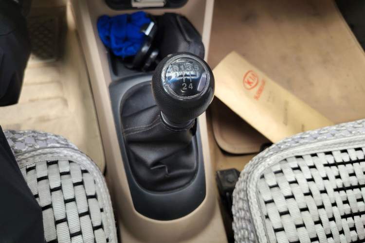 Used Kia Rio 2007 1.4L MT GLS Gear Lever
