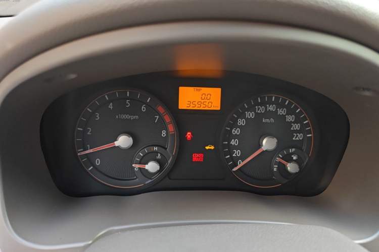 Used Kia Rio 2007 1.6L MT GLS Odometer Close Up