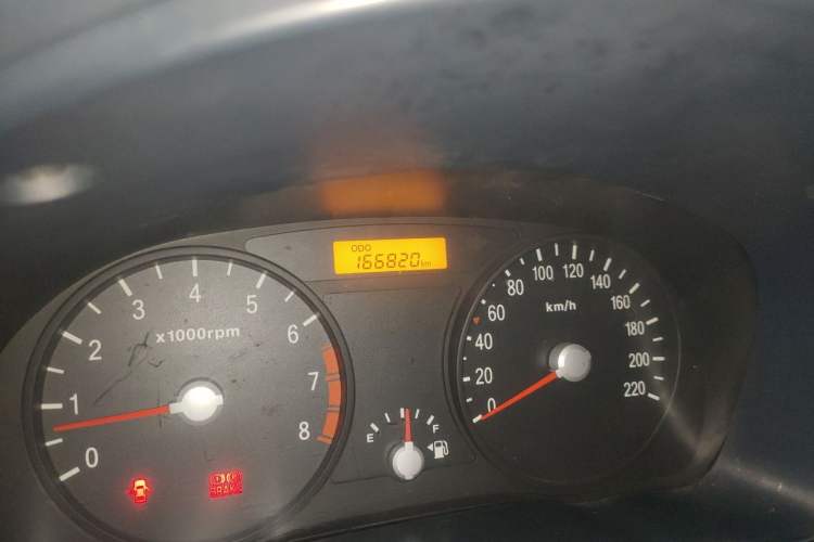 Used Kia Rio 2007 1.4L MT GL Odometer Close Up