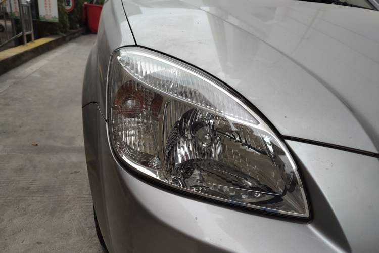 Used Kia Rio 2007 1.4L MT GL Right Front Headlight