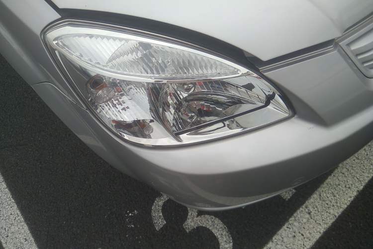 Used Kia Rio 2007 1.4L AT GL Right Front Headlight