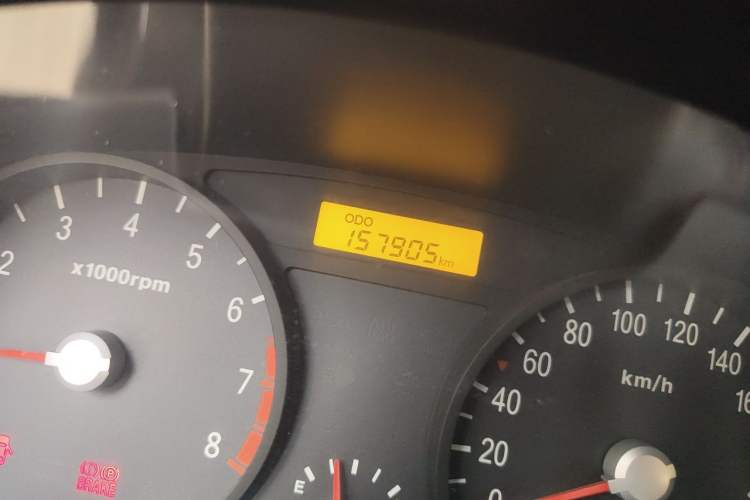 Used Kia Rio 2007 1.4L MT GL Odometer Close Up