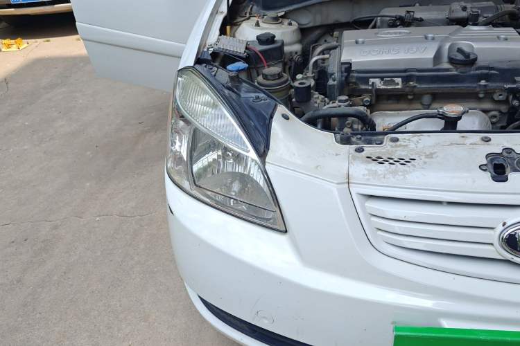 Used Kia Rio 2007 1.4L AT GL Right Front Headlight