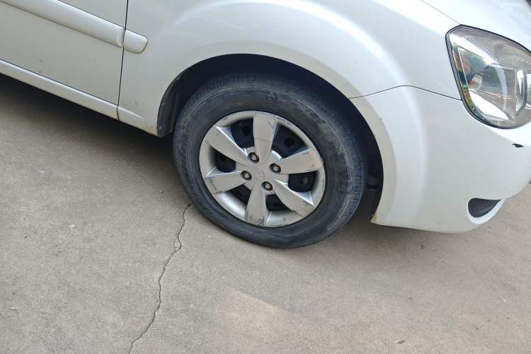 Used Kia Rio 2007 1.4L AT GL Right Front Wheel Hub