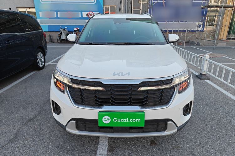 Used Kia Seltos 2023 1.5L CVT Luxury Edition Front