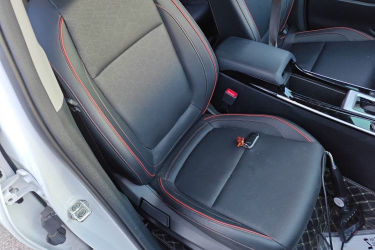 Used Kia Seltos 2023 1.5L CVT Luxury Edition Right Front Seat