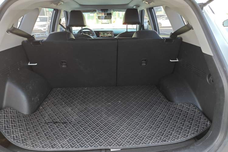 Used Kia Seltos 2023 1.5L CVT Luxury Edition Trunk