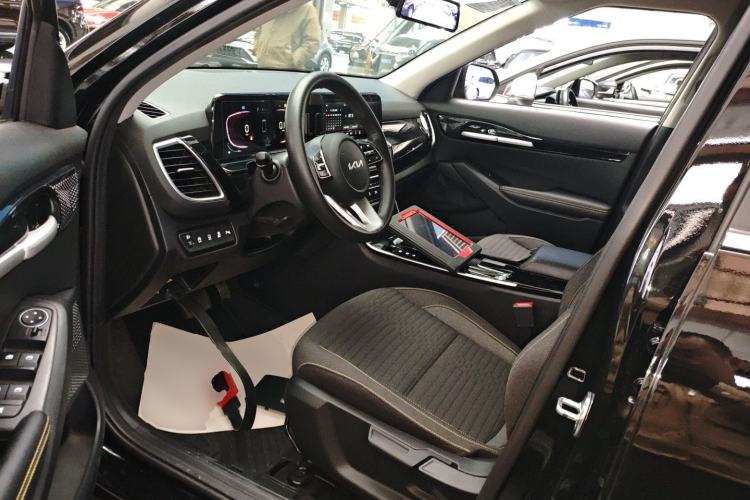 Used Kia Seltos 2023 1.5L CVT Comfort Edition Driver Seat