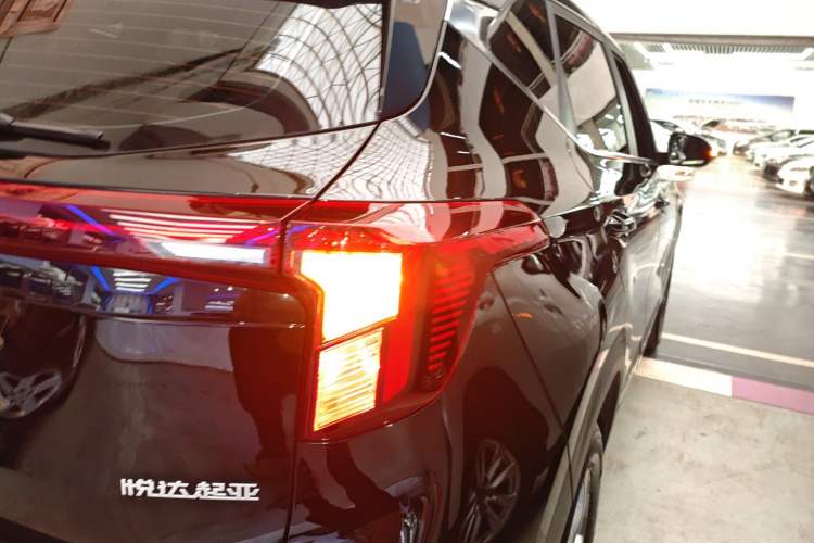 Used Kia Seltos 2023 1.5L CVT Comfort Edition Right Rear Taillight
