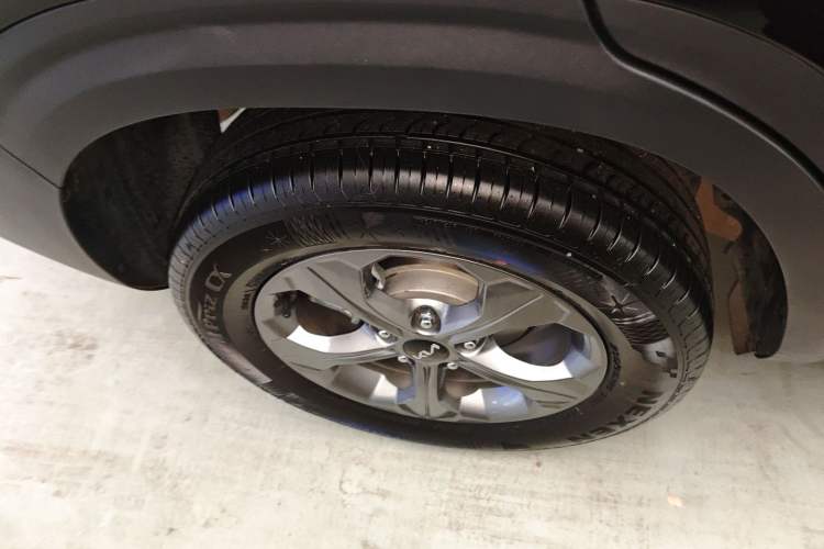 Used Kia Seltos 2023 1.5L CVT Comfort Edition Right Rear Wheel Hub