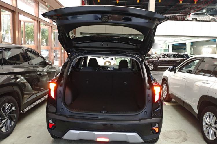 Used Kia Seltos 2023 1.5L CVT Comfort Edition Trunk