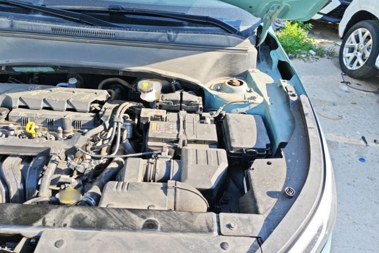 Used Kia Seltos 2023 1.5L CVT Luxury Edition Engine Bay Left