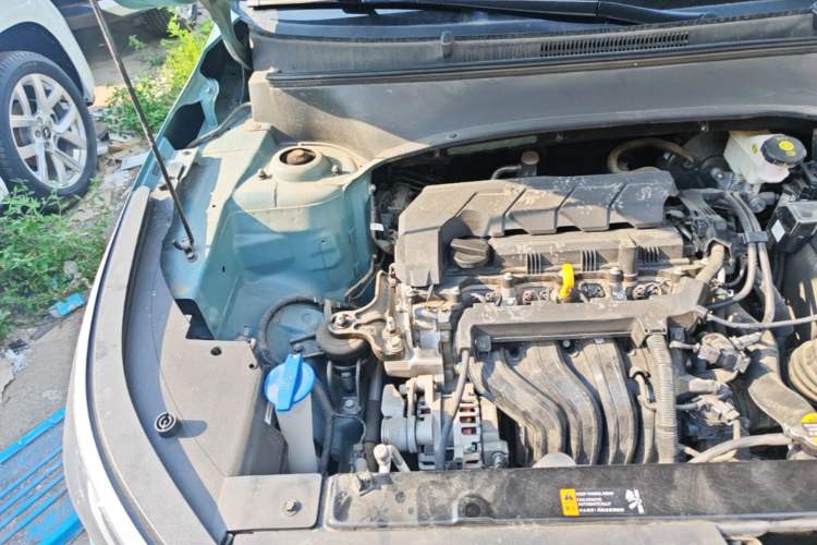 Used Kia Seltos 2023 1.5L CVT Luxury Edition Engine Bay Right
