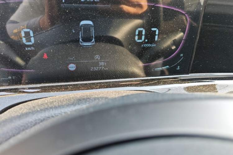 Used Kia Seltos 2023 1.5L CVT Luxury Edition Odometer Close Up