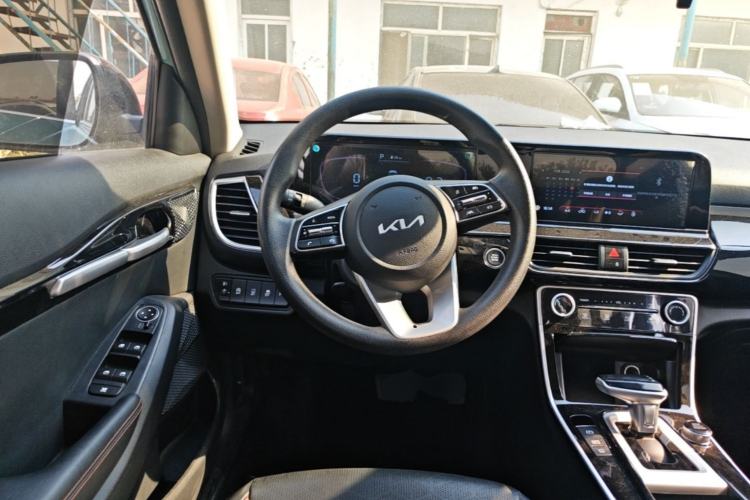 Used Kia Seltos 2023 1.5L CVT Luxury Edition Steering Wheel