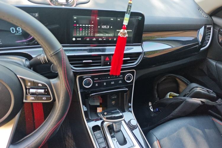 Used Kia Seltos 2023 1.5L CVT Luxury Edition Audio And AC Panel