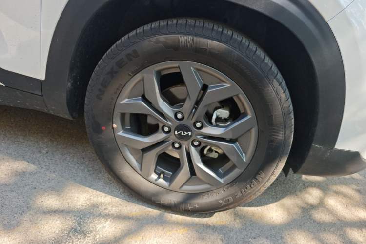 Used Kia Seltos 2023 1.5L CVT Luxury Edition Exterior 7