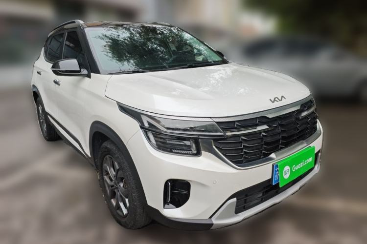 Used Kia Seltos 2023 1.5L CVT Luxury Edition Front Right 45 Deg