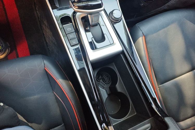 Used Kia Seltos 2023 1.5L CVT Luxury Edition Gear Lever