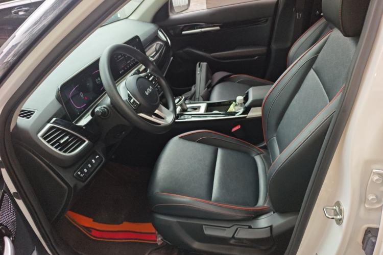 Used Kia Seltos 2023 1.5L CVT Luxury Edition Left Front Seat