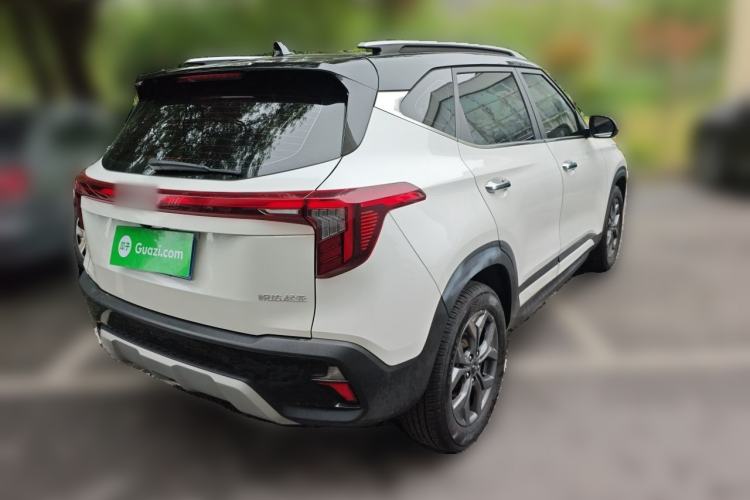 Used Kia Seltos 2023 1.5L CVT Luxury Edition Rear Right 45 Deg