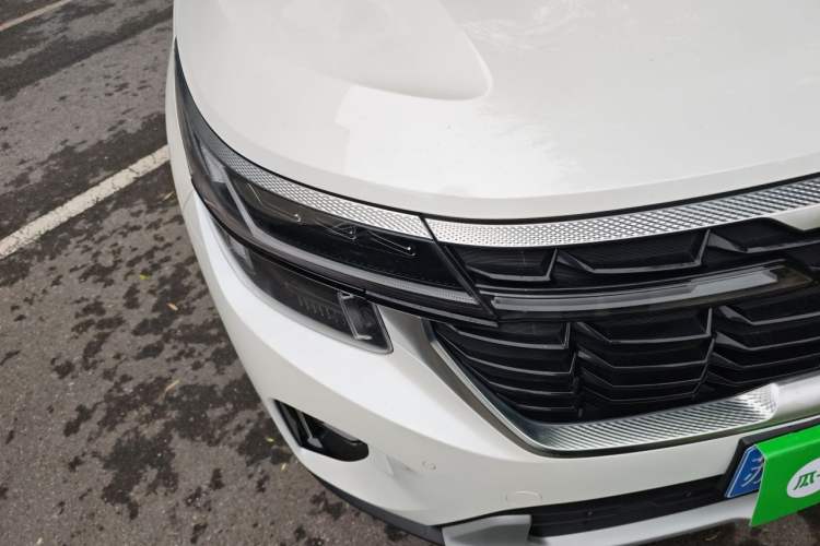 Used Kia Seltos 2023 1.5L CVT Luxury Edition Right Front Headlight
