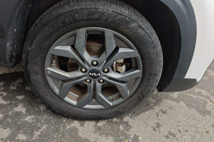 Used Kia Seltos 2023 1.5L CVT Luxury Edition Right Front Wheel Hub